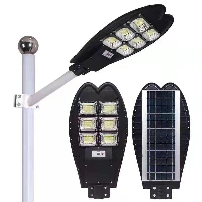 Vettam Solar Street Light 300W, Pole-Mounted Off-Grid Road Light